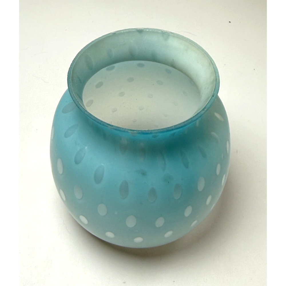 Vintage 4" Fenton Powder Blue Bubble Optic Short Vase Cased Satin Art Glass - Picture 2 of 6